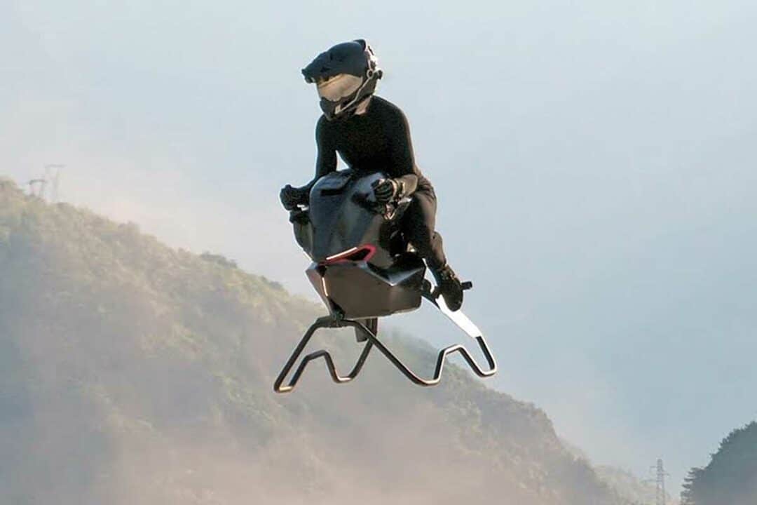 Une moto volante.