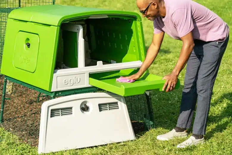 Un design en plastique qui permet un nettoyage simplifié.