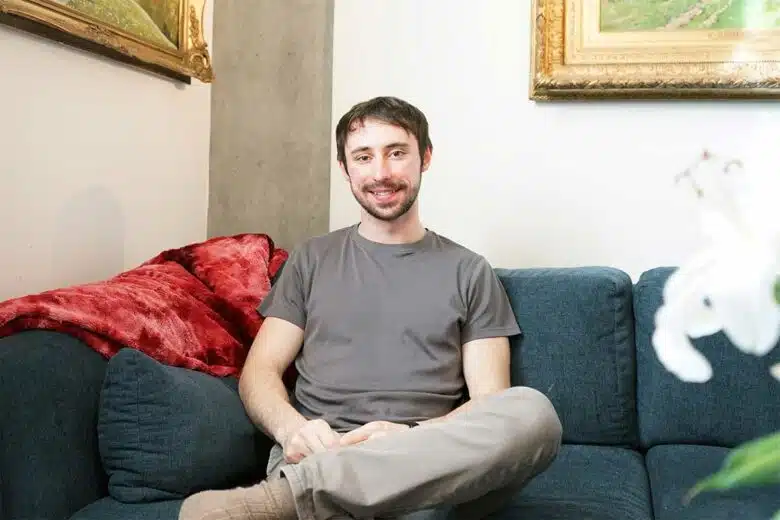 This MIT student has developed a method of restoring works of art assisted by artificial intelligence. this mit invention makes it