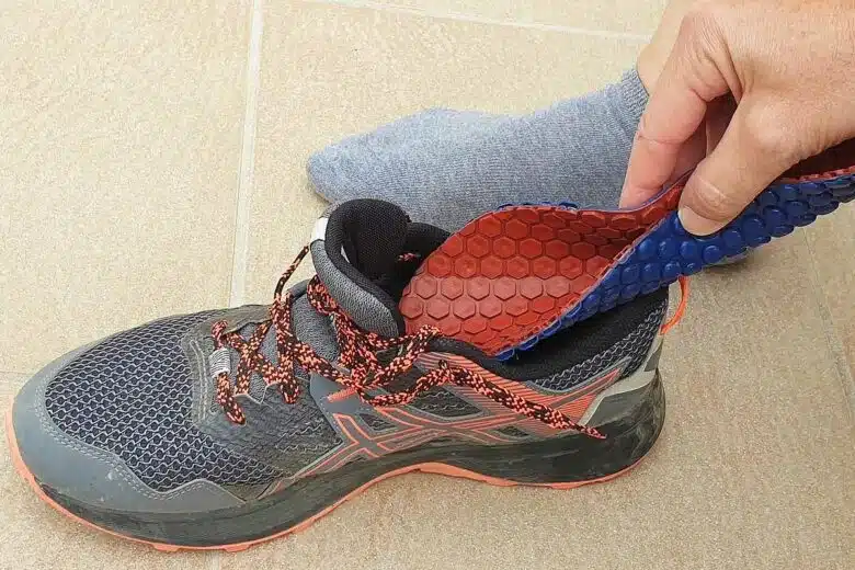 Une semelle qui chauffe ou refroidit vos pieds.