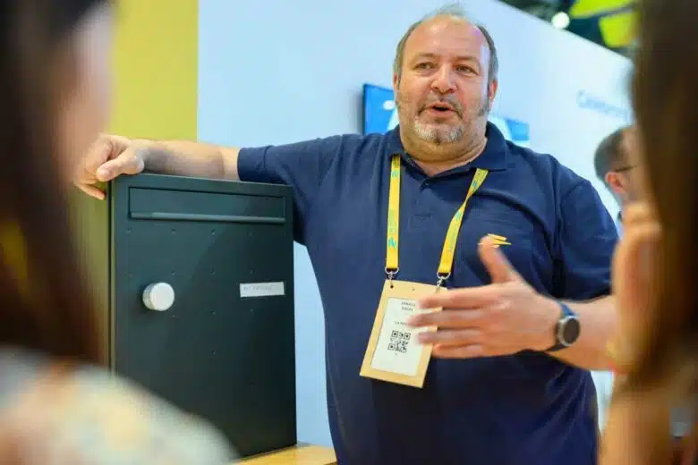 Une innovation présentée par le responsable de projet en innovation du groupe La Poste au salon VivaTech 2025.