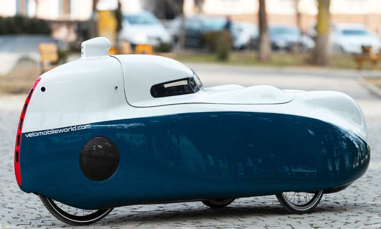 Un vélomobile entièrement caréné.