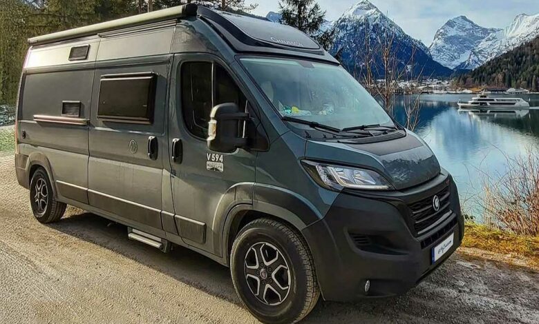 Un van aménagé Chausson V594.
