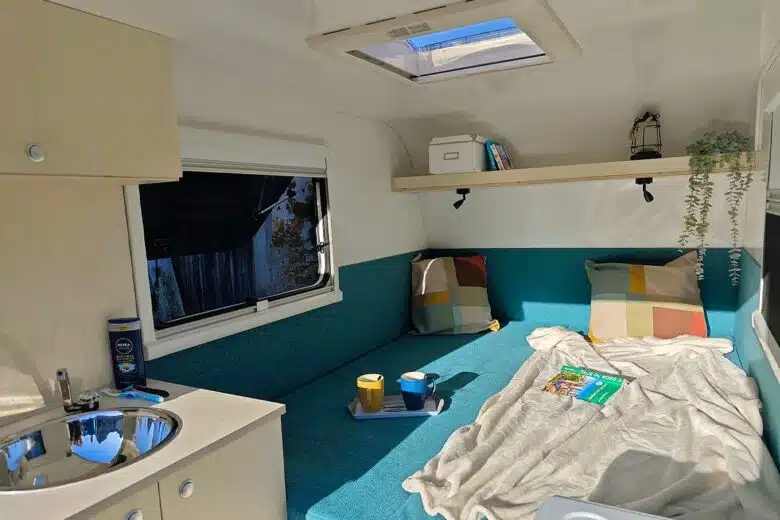 L'intérieur minimaliste du plus petit modèle, la XO Micro-Camp.