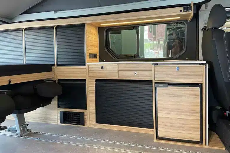 La version du kit aménagé pour Nissan Primastar ou Renault Trafic.