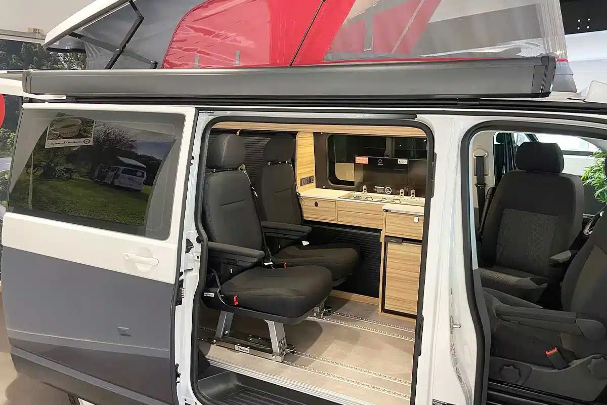 Mikitvan propose un Volkswagen Transporter tout équipé à partir de 69 900 € véhicule compris.
