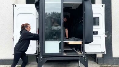 Un aménagement rapide à base de cubes pré équipés qui s'installent et se désinstallent en quelques instants.
