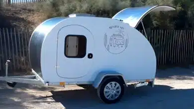 La première caravane de Nirvana Van.