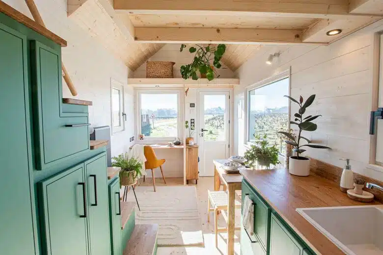 Un intérieur minimaliste et cosy.