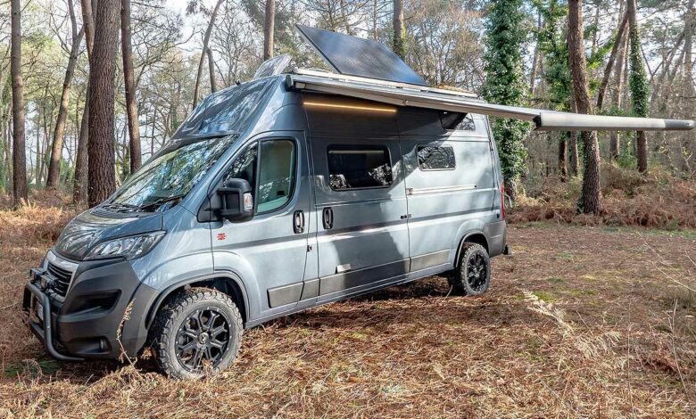Van Designers propose des vans aménagé prêts pour l'aventure.