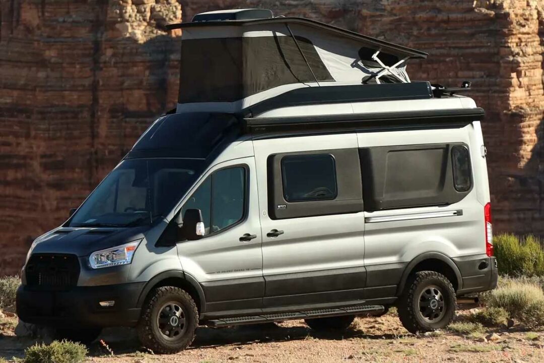 Grand Design propose une version luxe du van aménagé avec son Lineage VT.