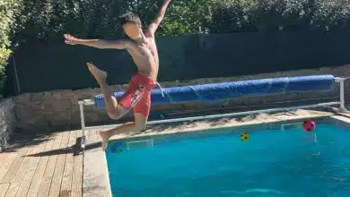 Il existe des applications ou des groupes FB ou il est possible de louer la piscine d'un particulier.