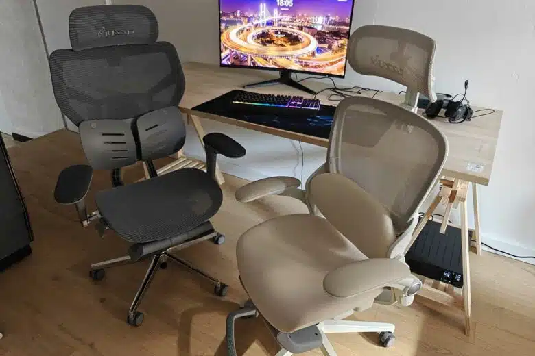 Les deux chaises assemblées.