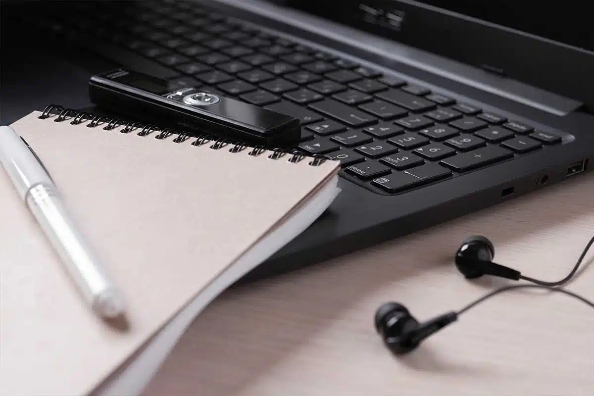 Comment la transcription audio en texte devient un levier clé pour la transformation numérique