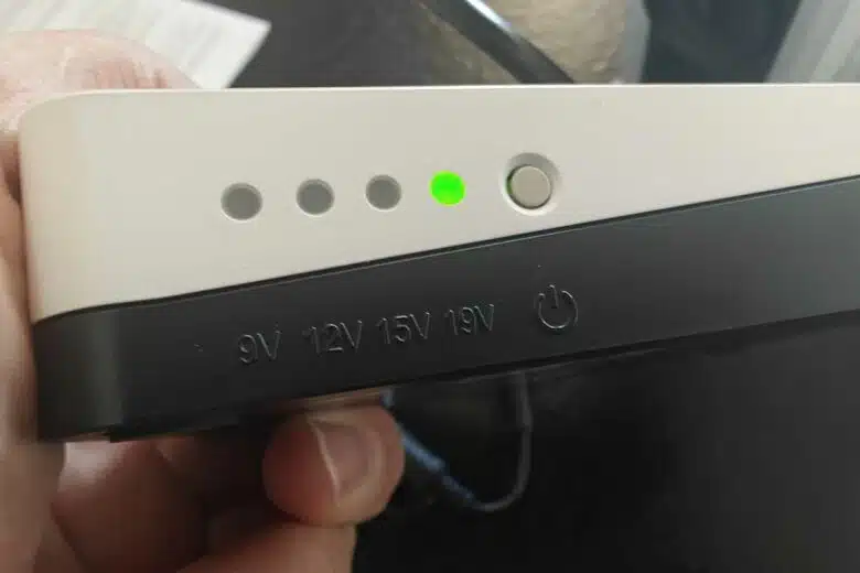 La sélection du voltage de l'onduleur.