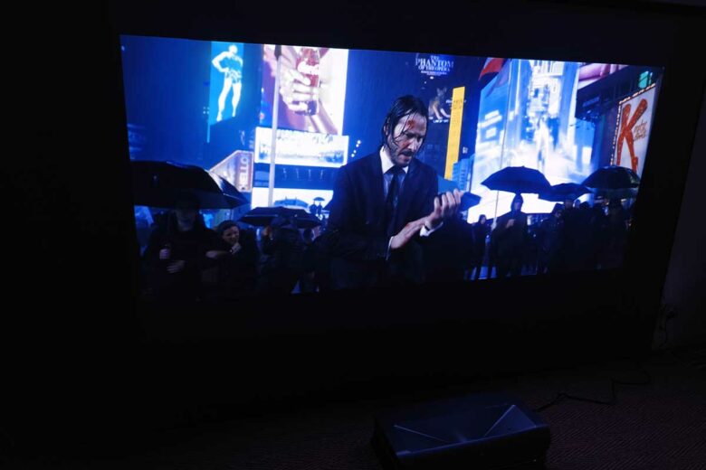 Un premier test sur John Wick Parabellum (4K).