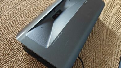 Cliquez pour lire la vidéo Cliquez pour voir la vue complète Rufus AI Demandez à Rufus Est-ce qu'il est facile à installer ? Quelle est sa résolution ? Est-ce qu'il est compatible avec le Dolby Atmos ? Demandez autre chose AWOL VISION LTV-3500 Pro Vidéoprojecteur 4K Ultra Courte Focale