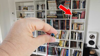 Une mini caméra espion.