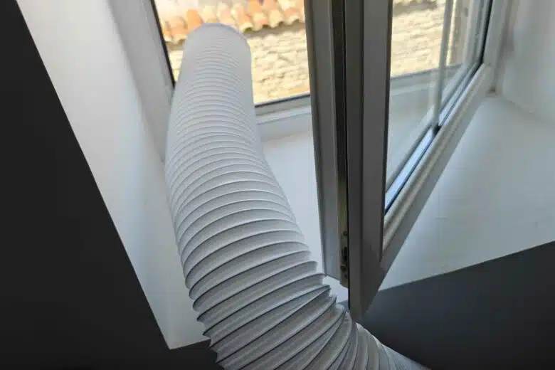 Un climatiseur mobile est une solution d'appoint pour rafraichir une pièce, mais pas dénué d'inconvénients.