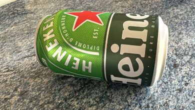 Une canette de bière.