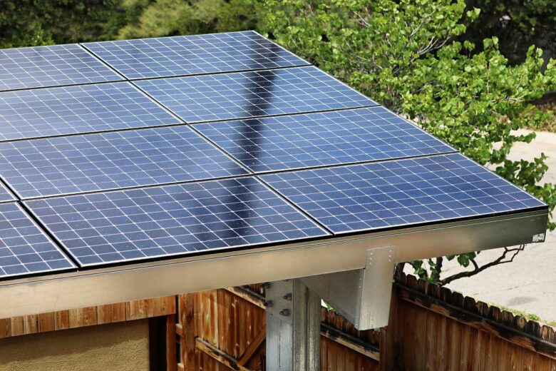 Un carport solaire.