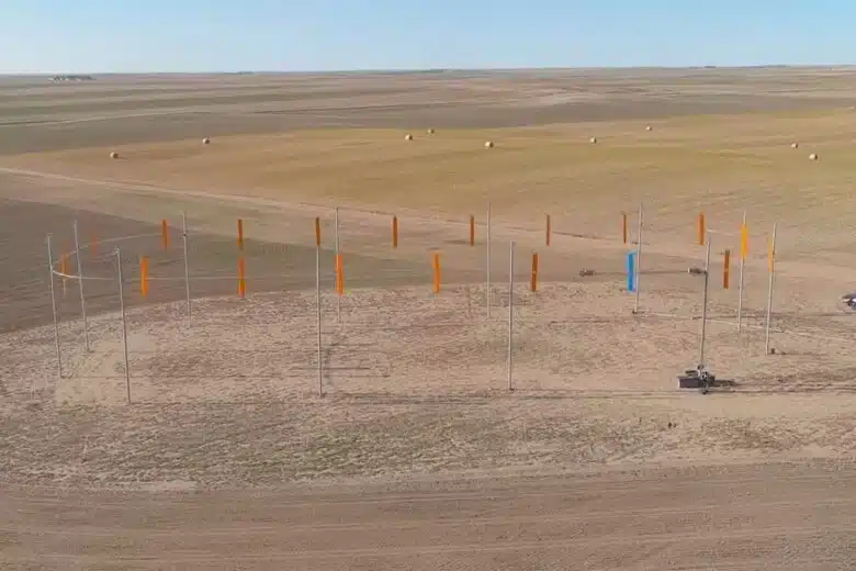 Un prototype de l'éolienne de Airloom Energy lors d'un essai.
