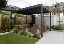 Un kit plug and play installé pour une pergola.