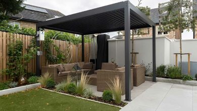 Un kit plug and play installé pour une pergola.