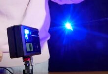 Démonstration du Photon Matrix qui élimine les moustiques avec son laser.