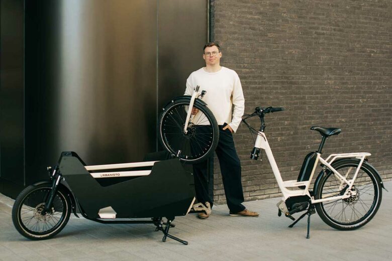 Un vélo électrique modulaire qui se transforme en vélo cargo.