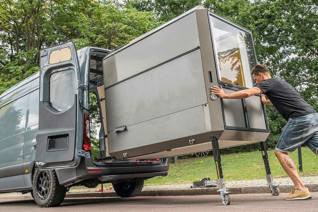 Un kit d'aménagement mobile.