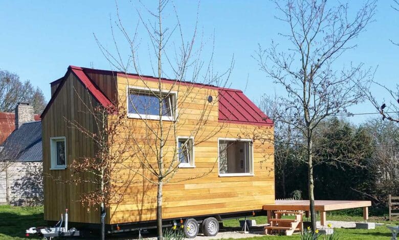La tiny house Eden a trouvé sa place en Normandie.