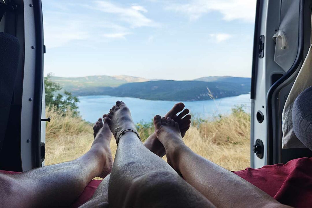 La vanlife dans un coin superbe.