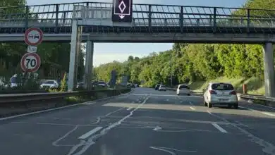 Si vous ne respectez pas ce panneau, vous encourez 135 € d'amende, verbalisables par vidéosurveillance.