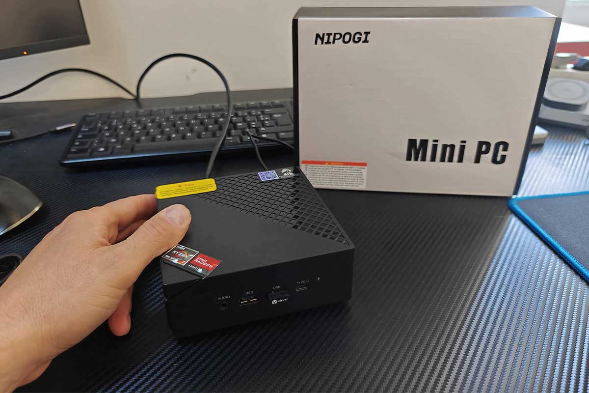 NiPoGi AM06 Pro Mini PC АMD Ryzen 7 7730U(8C/16T, jusqu'à 4,5 GHz)