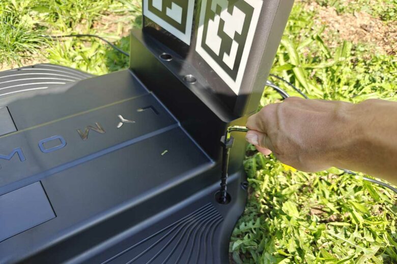 Installation de la base de recharge.