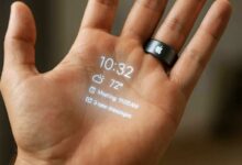 Une bague Apple qui projette des informations.
