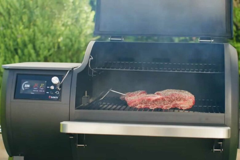 Un barbecue avec de l'intelligence artificielle.