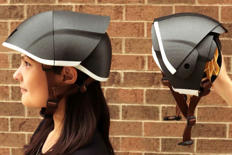 Un casque de vélo pliable.