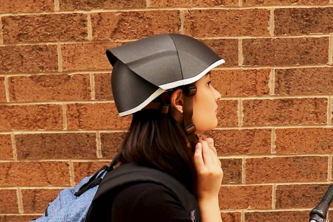 Un casque de vélo façon origami.
