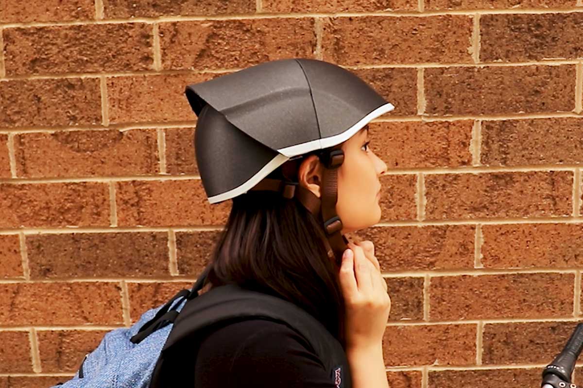 Un casque de vélo façon origami.