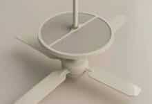 Un filtre pour purifier l'air qui s'installe sur un ventilateur de plafond.