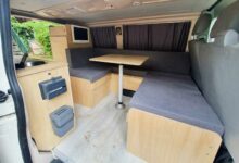 Un aménagement de Volkswagen T5 réalisé par Van Adventures.