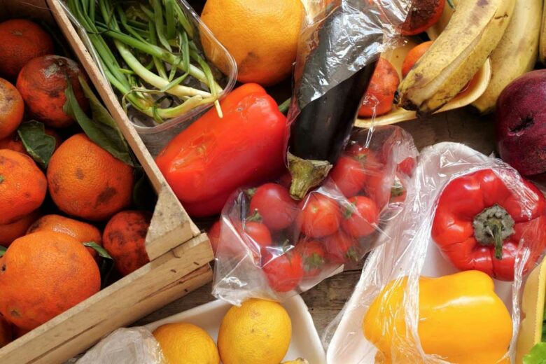 Des fruits et légumes.