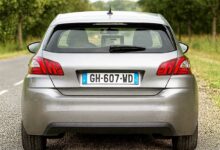 Une voiture radar banalisée.