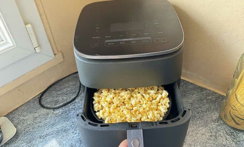 Des pop-corn à l'airfryer.