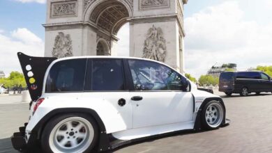 Le 1000tipla dans les rues de Paris.