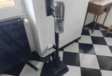 Dreame V20 Pro (nettoyage des bords à 0 mm, des sols durs, des tapis et des poils, sans nœuds, puissance d’aspiration de 210 AW, autonomie de 90 min, filtration à 99,99 %).
