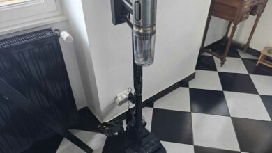 Dreame V20 Pro (nettoyage des bords à 0 mm, des sols durs, des tapis et des poils, sans nœuds, puissance d’aspiration de 210 AW, autonomie de 90 min, filtration à 99,99 %).