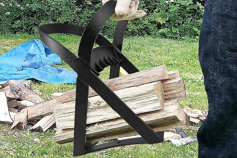 Un fendeur de bois utilisé pour porter des buches.